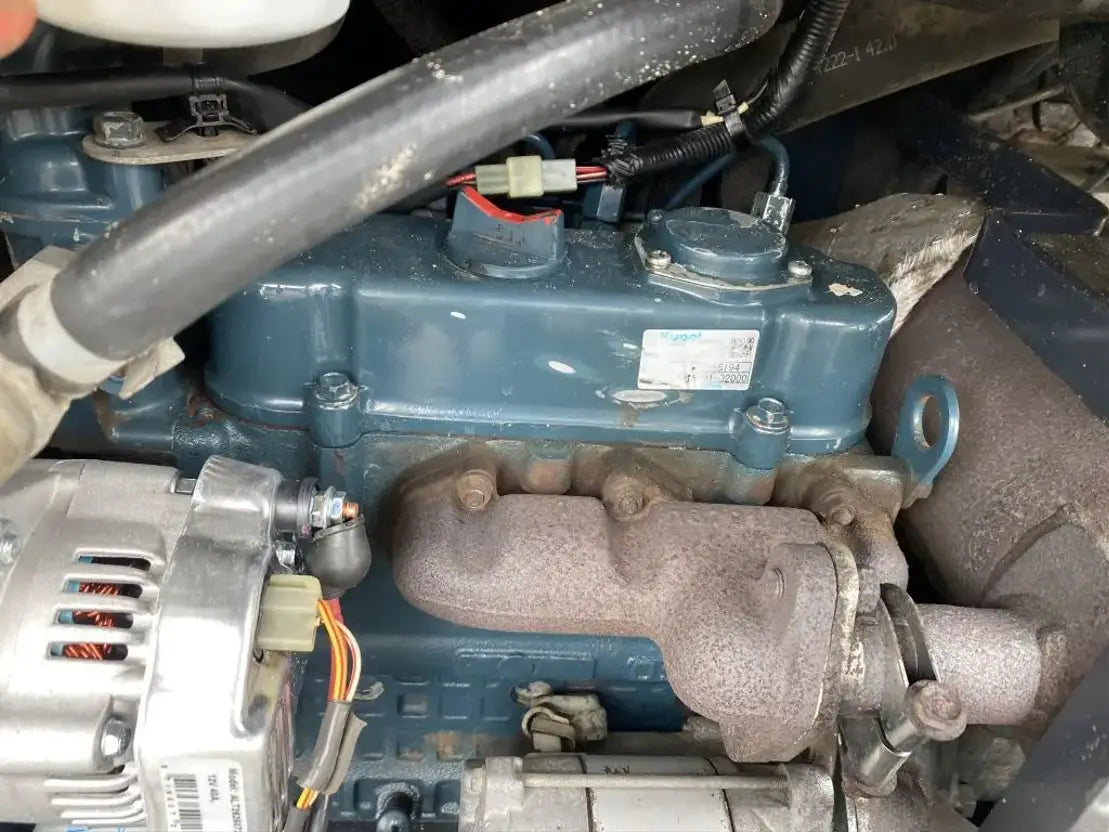 Mini-pelle KUBOTA KX019-4 – 1,8 T robuste et productive + 3 Godets – Garantie 12 mois