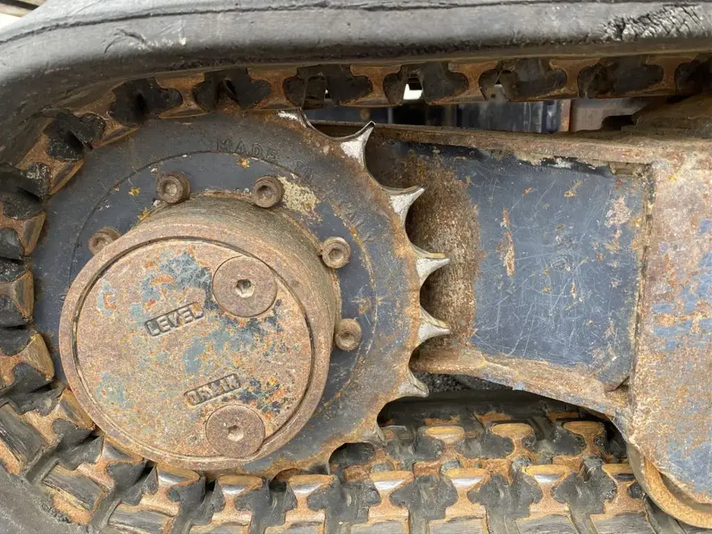 Mini-pelle KUBOTA KX019-4 – 1,8 T robuste et productive + 3 Godets – Garantie 12 mois