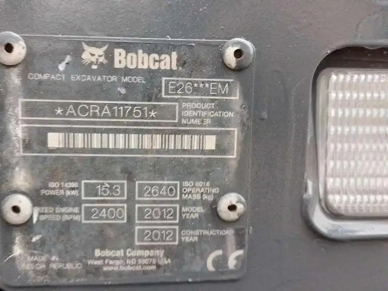 BOBCAT E26 + 3 GODETS