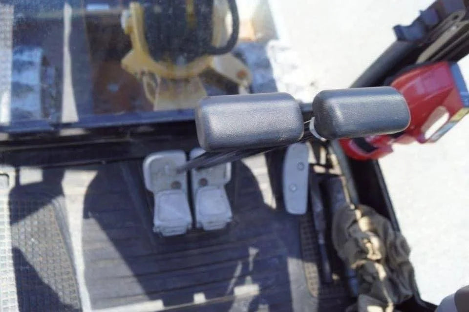 Mini-pelle CATERPILLAR 301.7D – 1,85 T avec remorque + 3 Godets – Garantie 12 mois