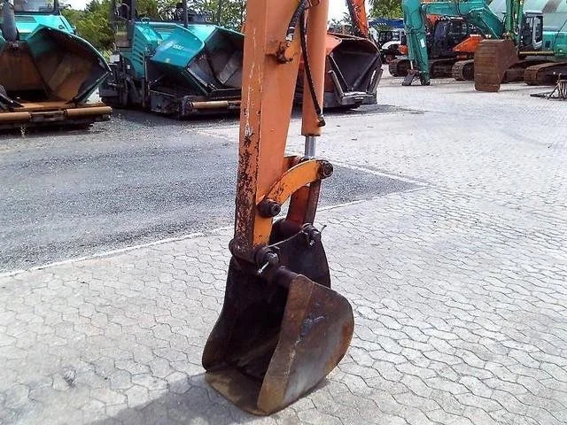 Mini-pelle HITACHI EX 40 – 4,1 T + 3 Godets – Garantie 12 mois