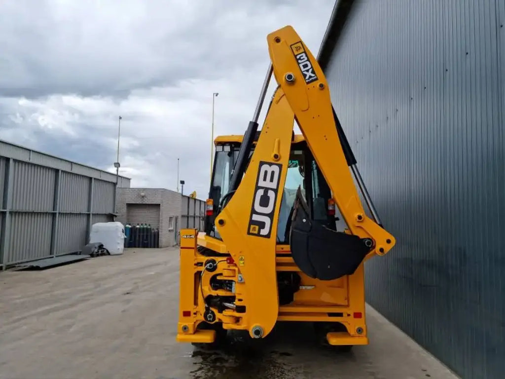 JCB 3DX