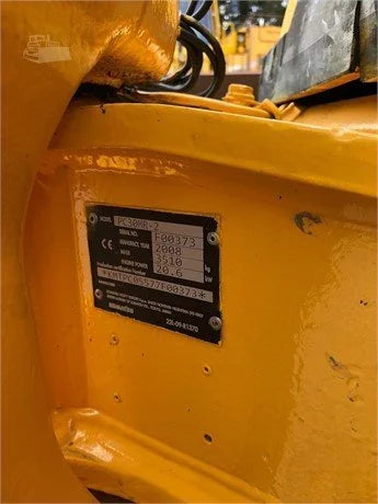Mini-pelle KOMATSU PC30MR – 3,3 T polyvalente et révisée + 3 Godets – Garantie 12 mois
