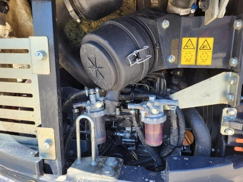 Mini-pelle HITACHI ZX26U-5 – 2,6 T + 3 Godets – Garantie 12 mois