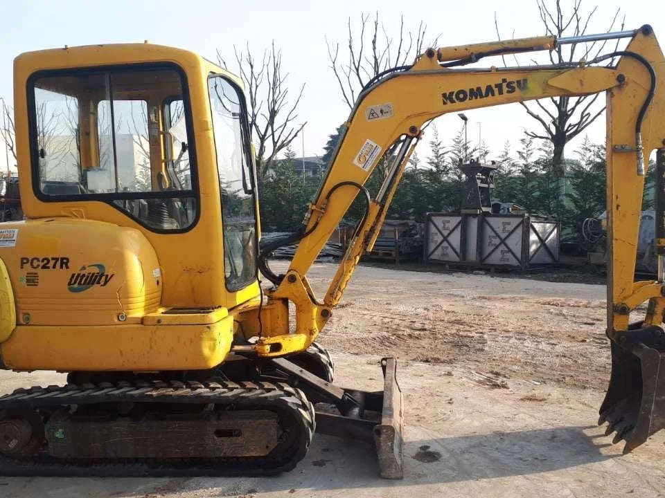 Mini-pelle KOMATSU PC27R – 3 T fiable et fonctionnelle + 3 Godets – Garantie 12 mois