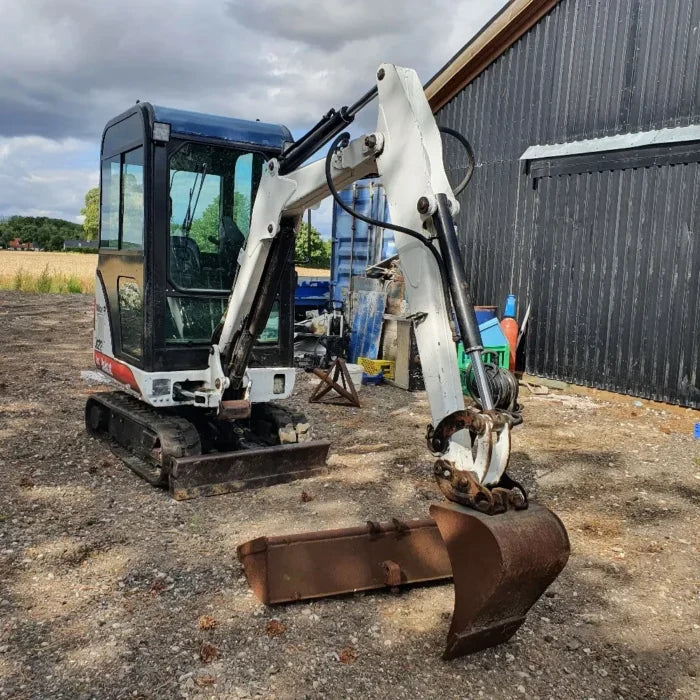 Bobcat 322g, 1,6T + 3 Godets