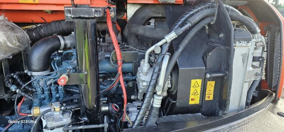 Pelle sur chenilles KUBOTA KX080-3 – 8,2 T + 3 Godets - Garantie 12 mois