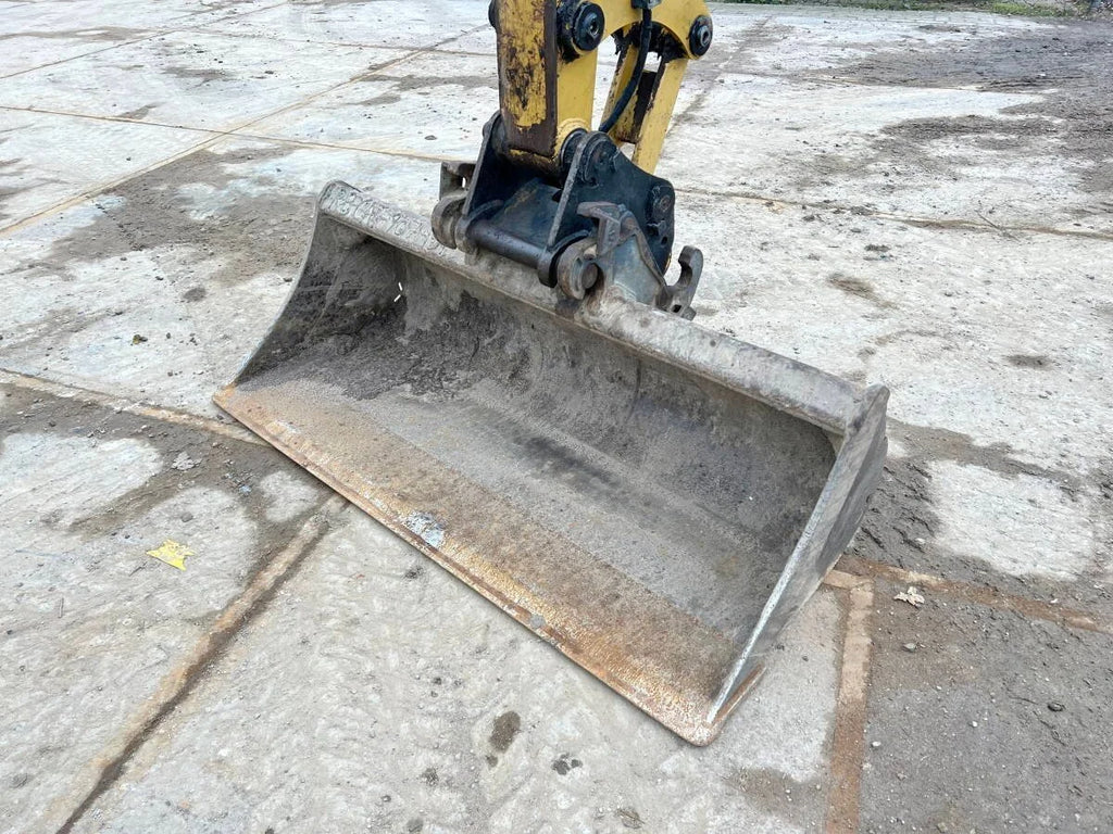 CATERPILLAR 305.5 E2 CR Minibagger – 5,2 t Hochleistungsturbo + 3 Löffel – 12 Monate Garantie