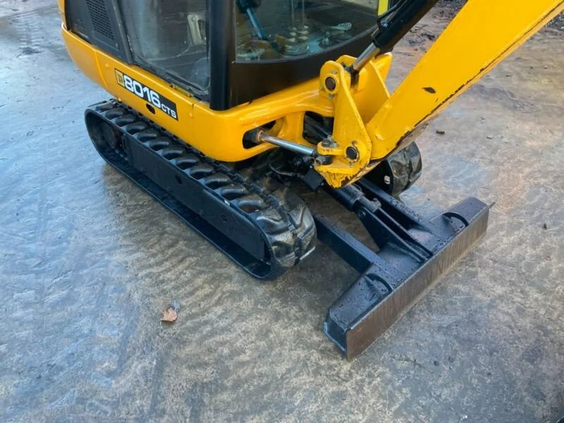 Mini-pelle JCB 8016 CTS – 1,5 T + 3 Godets – Garantie 12 mois