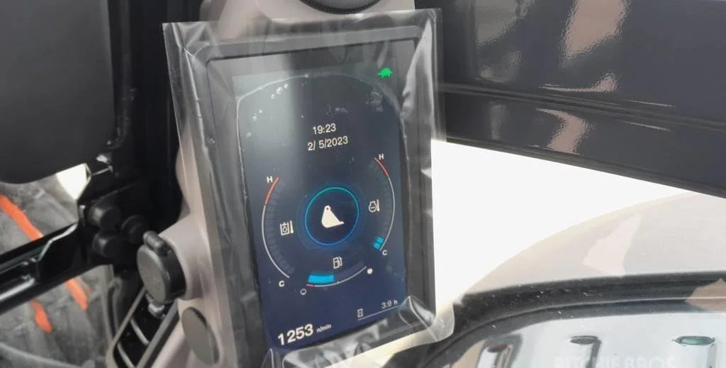 Mini-pelle KUBOTA KX060-5 avec ROTO – 5,7 T quasi neuve + 3 Godets – Garantie 12 mois