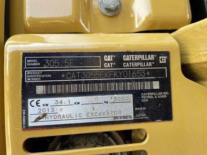 Mini-pelle CATERPILLAR 305.5E – 5,2 T + 3 Godets – Garantie 12 mois