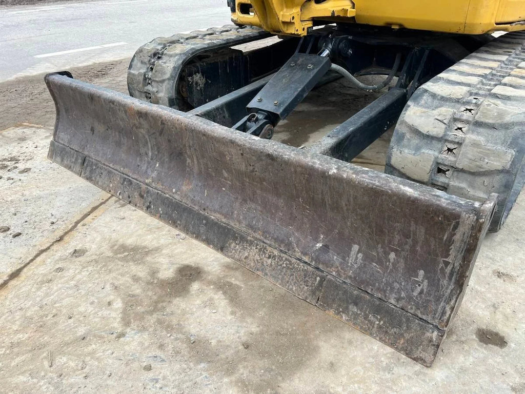 CATERPILLAR 305.5 E2 CR Minibagger – 5,2 t Hochleistungsturbo + 3 Löffel – 12 Monate Garantie