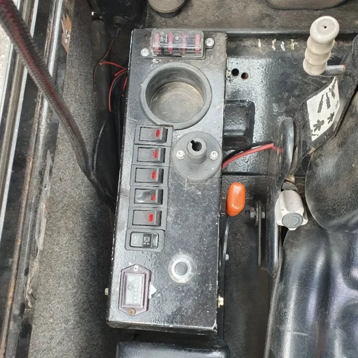 Bobcat 322g, 1,6T + 3 Godets