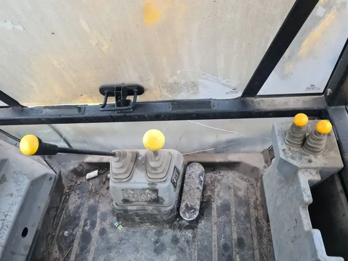 Massey Ferguson 860 backhoe