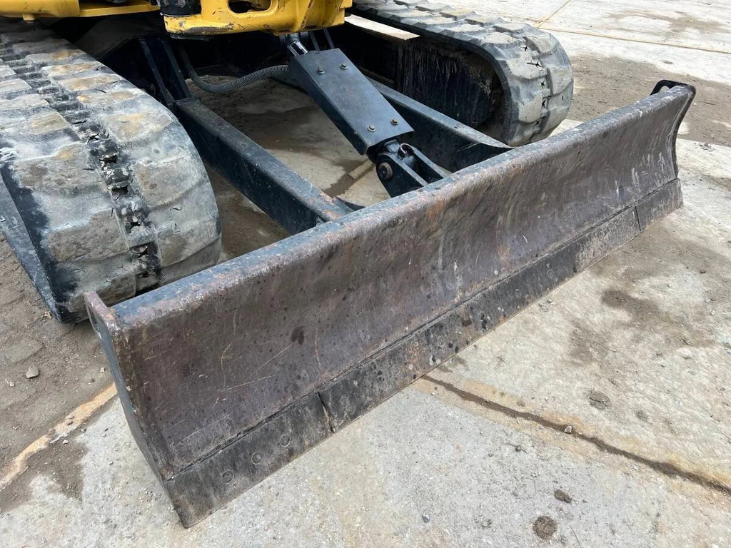 CATERPILLAR 305.5 E2 CR Minibagger – 5,2 t Hochleistungsturbo + 3 Löffel – 12 Monate Garantie