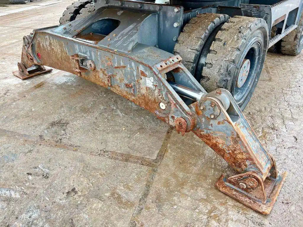 Pelle sur pneus DOOSAN DX190W (ETEC 818) – 18 T + 3 Godets – Garantie 12 mois