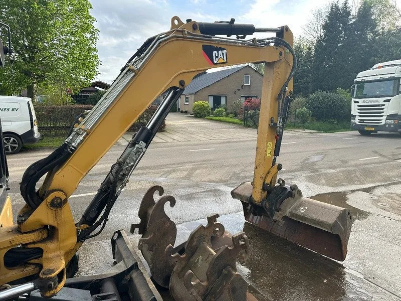 Caterpillar 303.5E CR + 3 GODETS