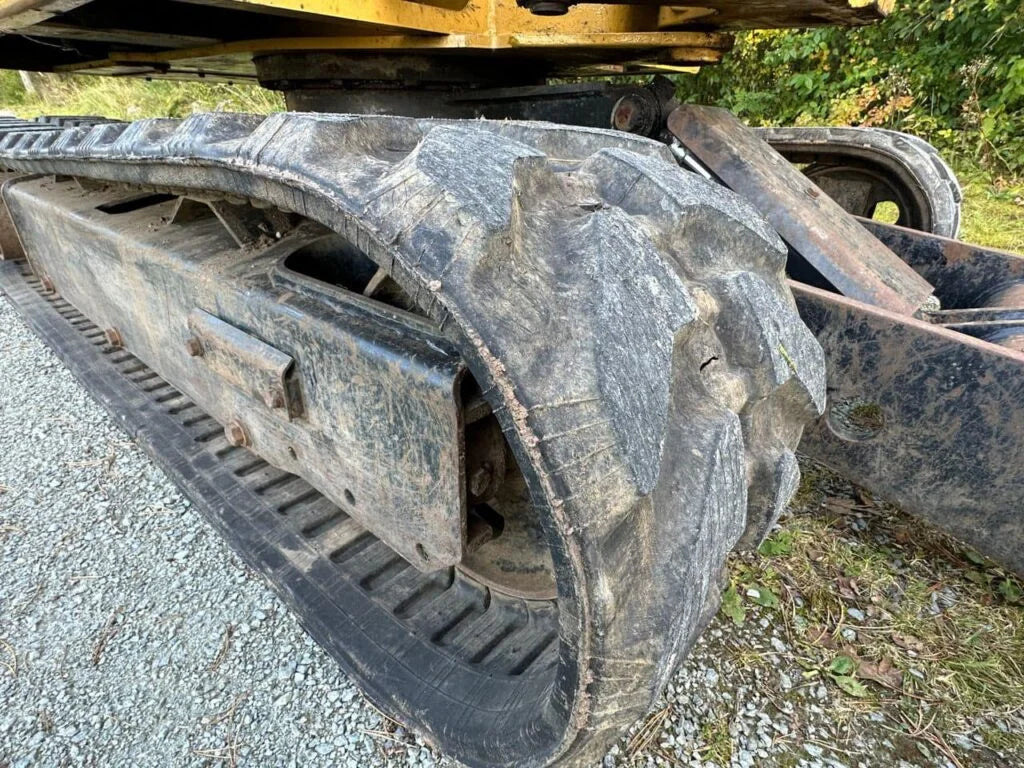 Cat 302.5C + 4 GODETS ET INCLINABLE