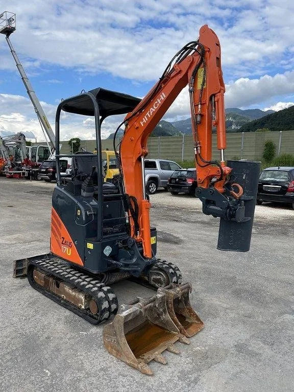 Mini-pelle HITACHI ZX17U-2 – 1,8 T + 3 Godets – Garantie 12 mois