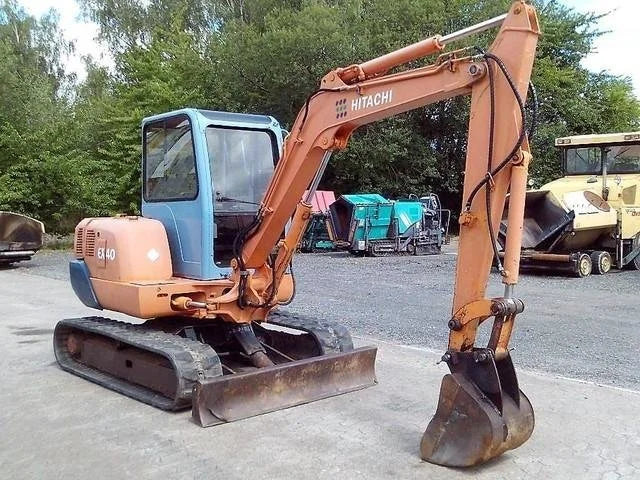 Mini-pelle HITACHI EX 40 – 4,1 T + 3 Godets – Garantie 12 mois