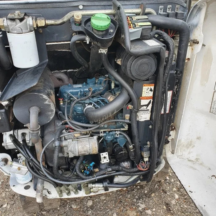 Bobcat 322g, 1,6T + 3 Godets