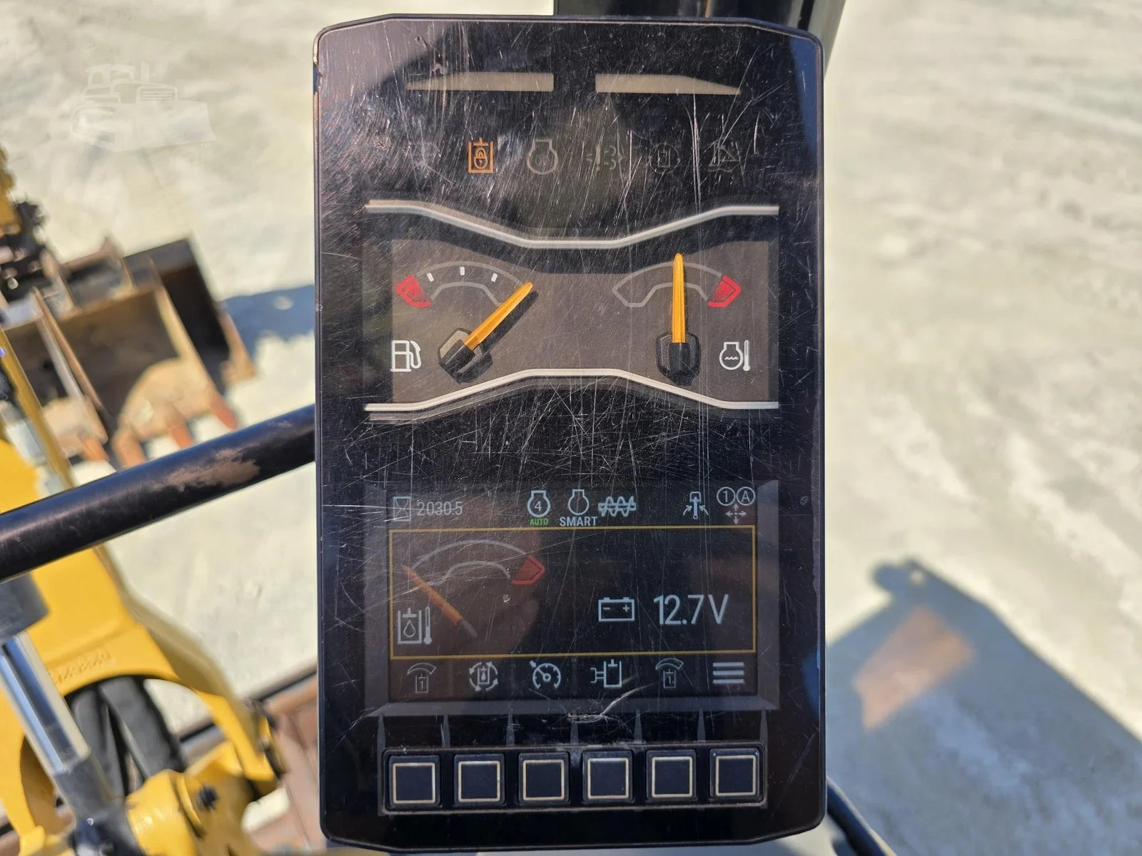 CATERPILLAR 301.7CR + 3 GODETS + REMORQUE 2021