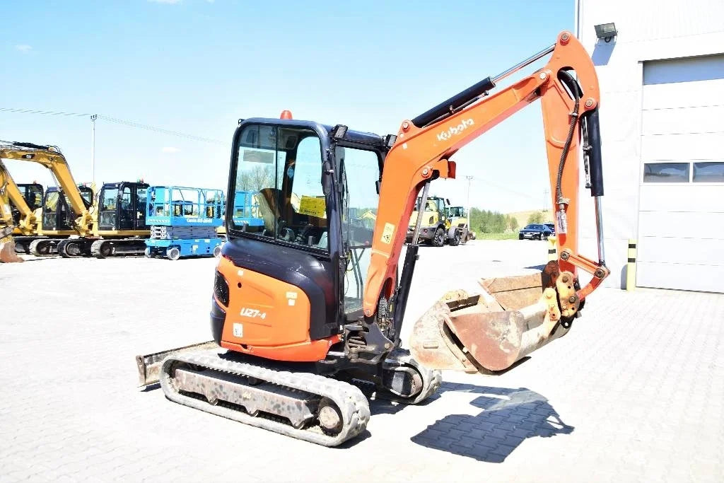 Mini-pelle KUBOTA U27-4 – 2,6 T + 3 Godets – Garantie 12 mois