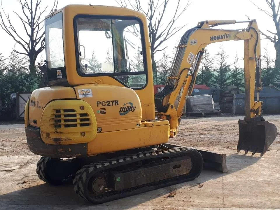 Mini-pelle KOMATSU PC27R – 3 T fiable et fonctionnelle + 3 Godets – Garantie 12 mois
