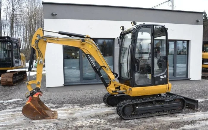 Mini-pelle CATERPILLAR 302.7 DCR – 2,7 T + 3 GODETS - Garantie 12 mois