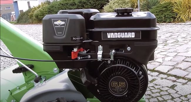 Mopper Semogent avec une mère de Motor 5,5 ch