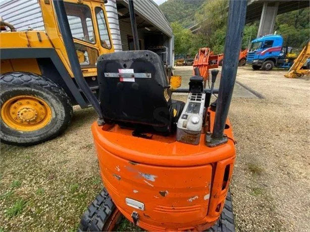 Mini-pelle HUTTER IHI 15NX – 1,5 T + 3 Godets – Garantie 12 mois