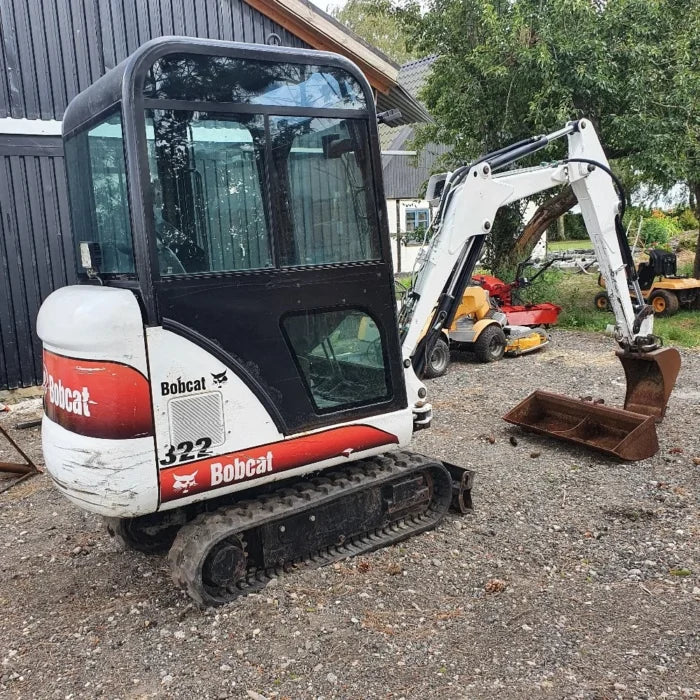Bobcat 322g, 1,6T + 3 Godets