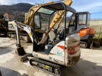 BOBCAT E14 avec 3 godets et BRH  2010