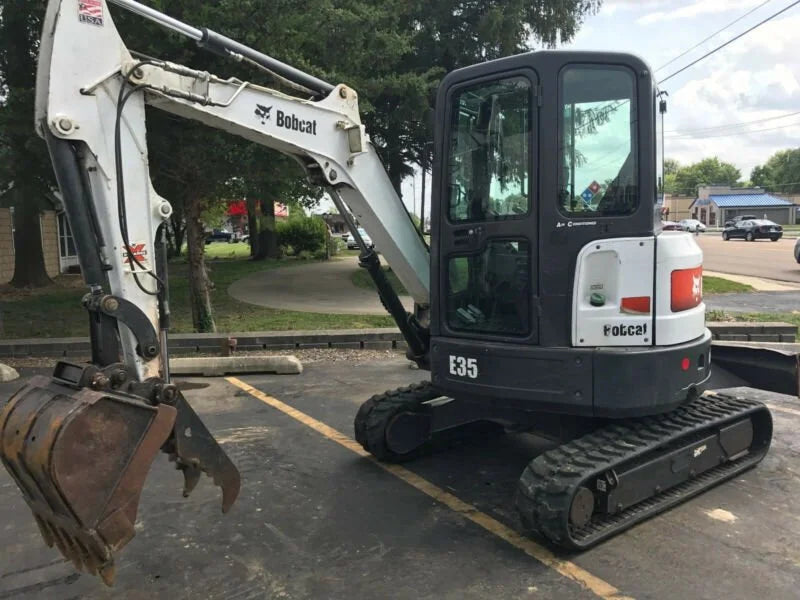 Bobcat E35  2011