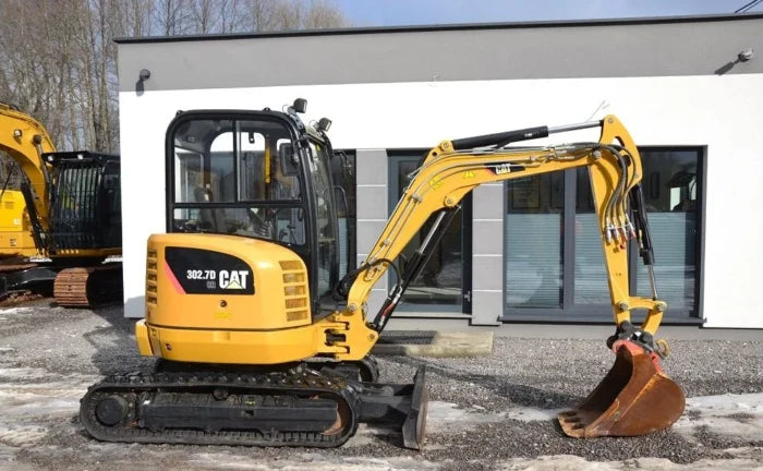 Mini-pelle CATERPILLAR 302.7 DCR – 2,7 T + 3 GODETS - Garantie 12 mois