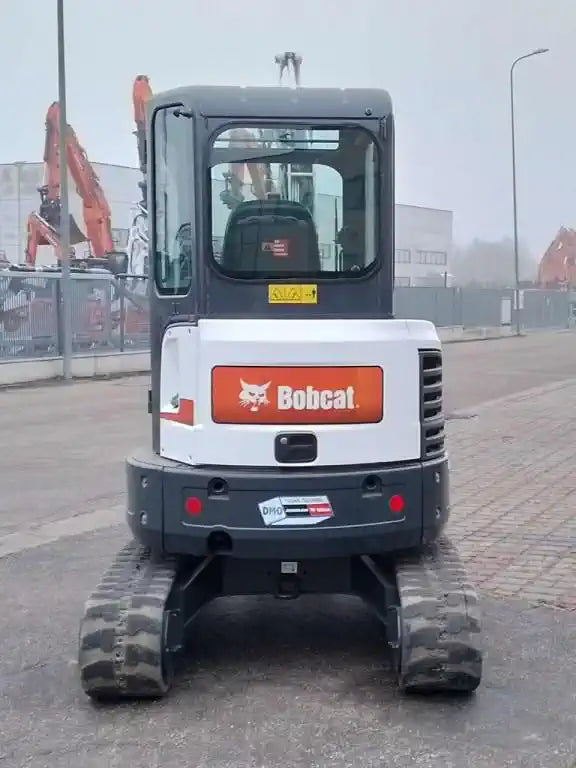 BOBCAT E26 + 3 GODETS