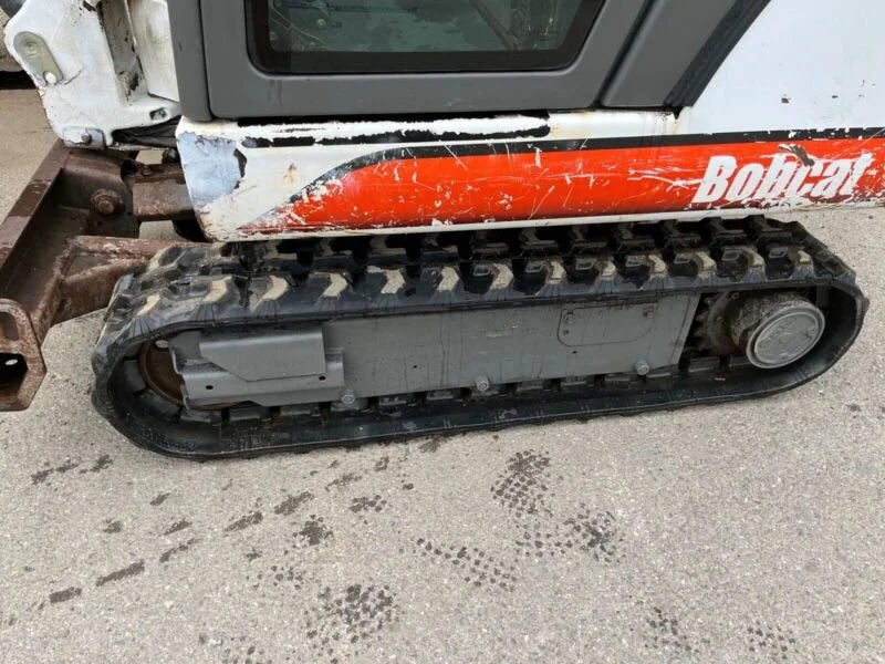 Mini-pelle BOBCAT 320 – 1,6 T + 3 Godets – Garantie 12 mois