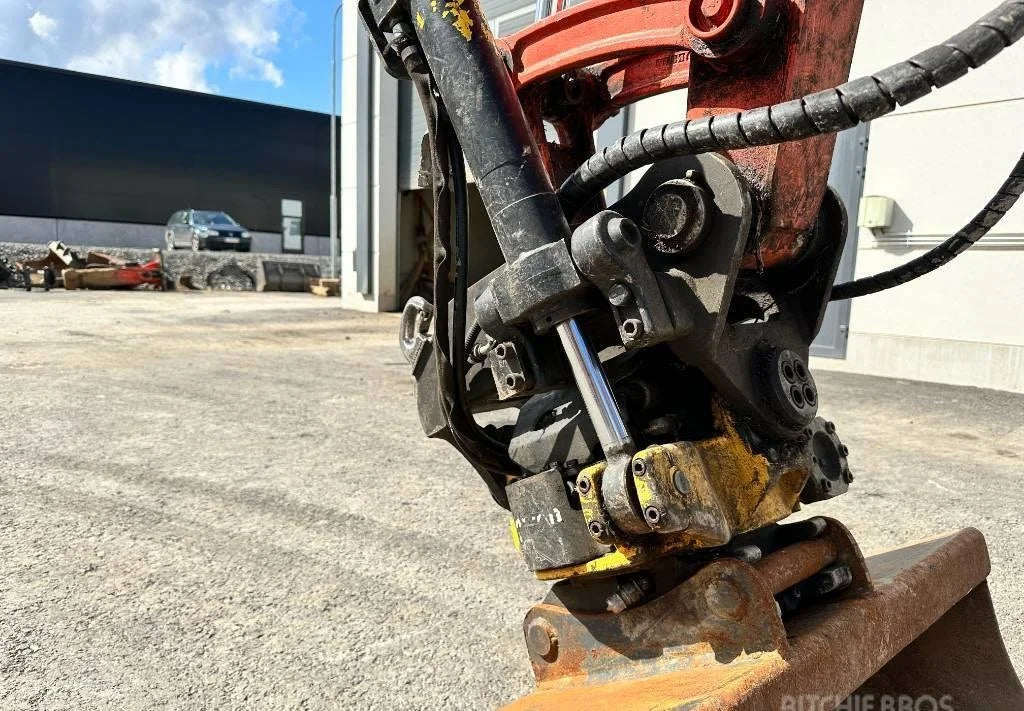 Mini-pelle KUBOTA KX057-4 – 5,7 T performante et polyvalente + 3 Godets – Garantie 12 mois