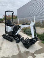 BOBCAT E08 / 1,1 T 2013