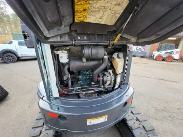 Bobcat E26 2.5T + 3 GODETS