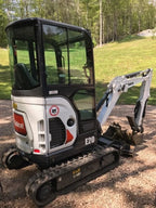 Bobcat E20 , 1,8T + 3 GODETS
