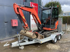 Mini-pelle KUBOTA KX027-4 + Remorque 3,5 T + 3 Godets
