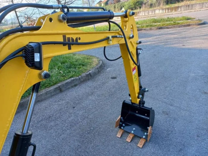 Mini-pelle JPC HT 12 – 1.2 T sur chenilles avec 3 godets  Garantie 2 ans