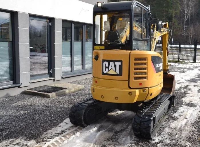 Mini-pelle CATERPILLAR 302.7 DCR – 2,7 T + 3 GODETS - Garantie 12 mois