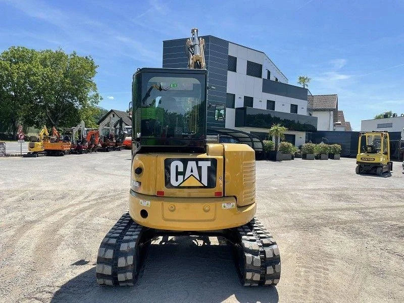 Mini-pelle CATERPILLAR 305.5E – 5,2 T + 3 Godets – Garantie 12 mois