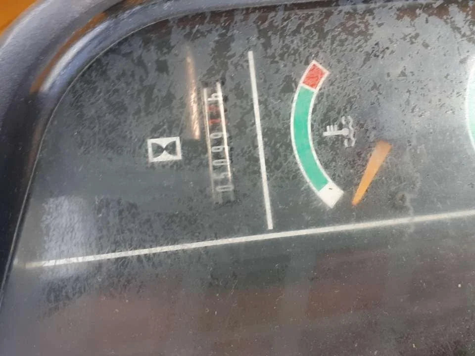 Mini-pelle KOMATSU PC27R – 3 T fiable et fonctionnelle + 3 Godets – Garantie 12 mois