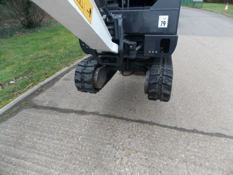 Bobcat E14, 1.5T 2013 et remorque 2,6T