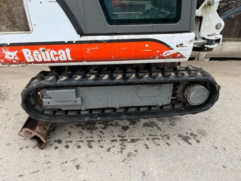 Mini-pelle BOBCAT 320 – 1,6 T + 3 Godets – Garantie 12 mois