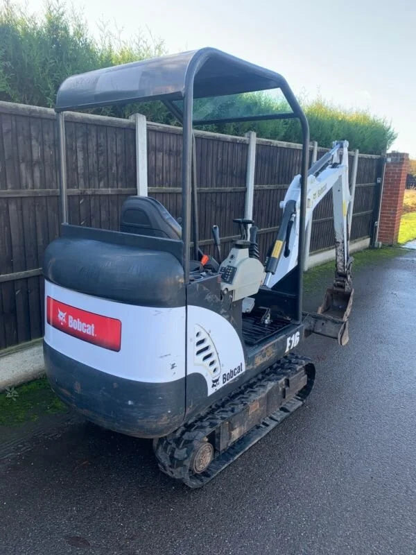 Bobcat E16 , 1,6T 2014