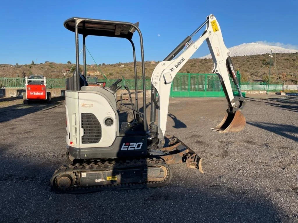 BOBCAT E20 2017